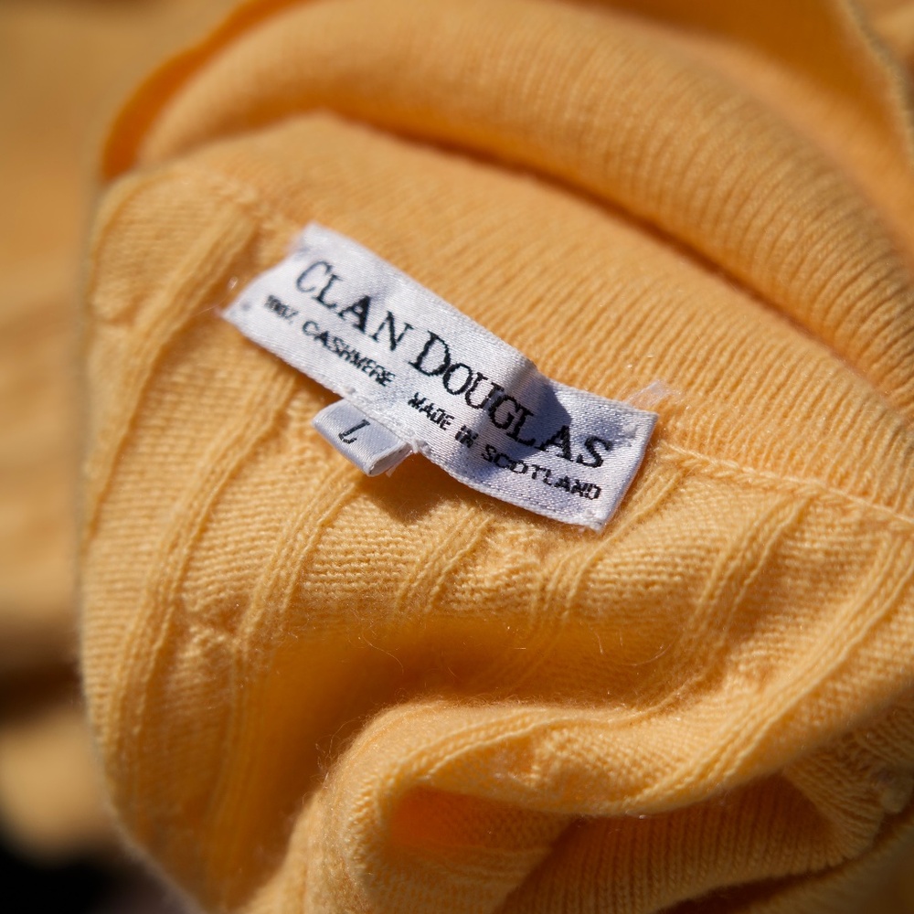 Clan Douglas 100% Cashmere Knit Turtleneck Sweater Made In Scotland Woman's L - Picture 14 of 15